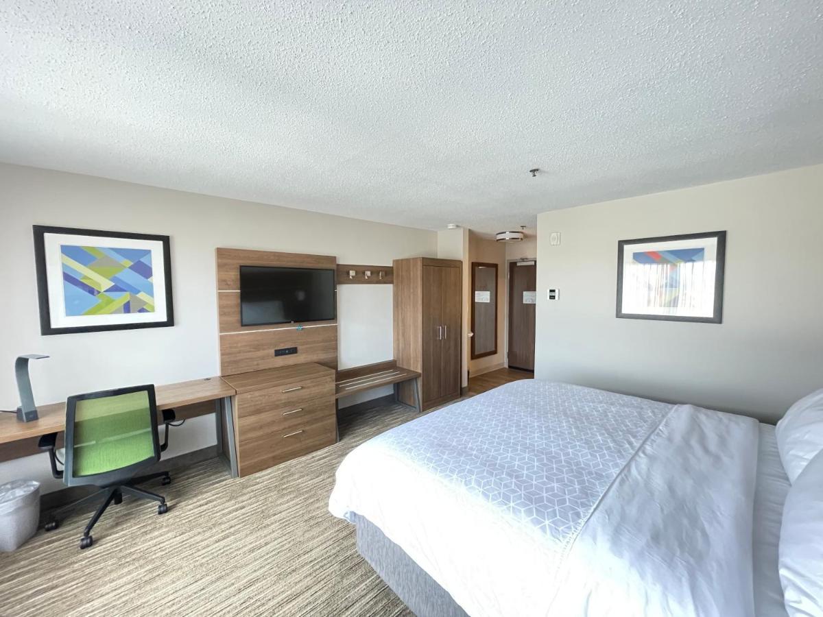 Standard Room,1232870288:JPEG