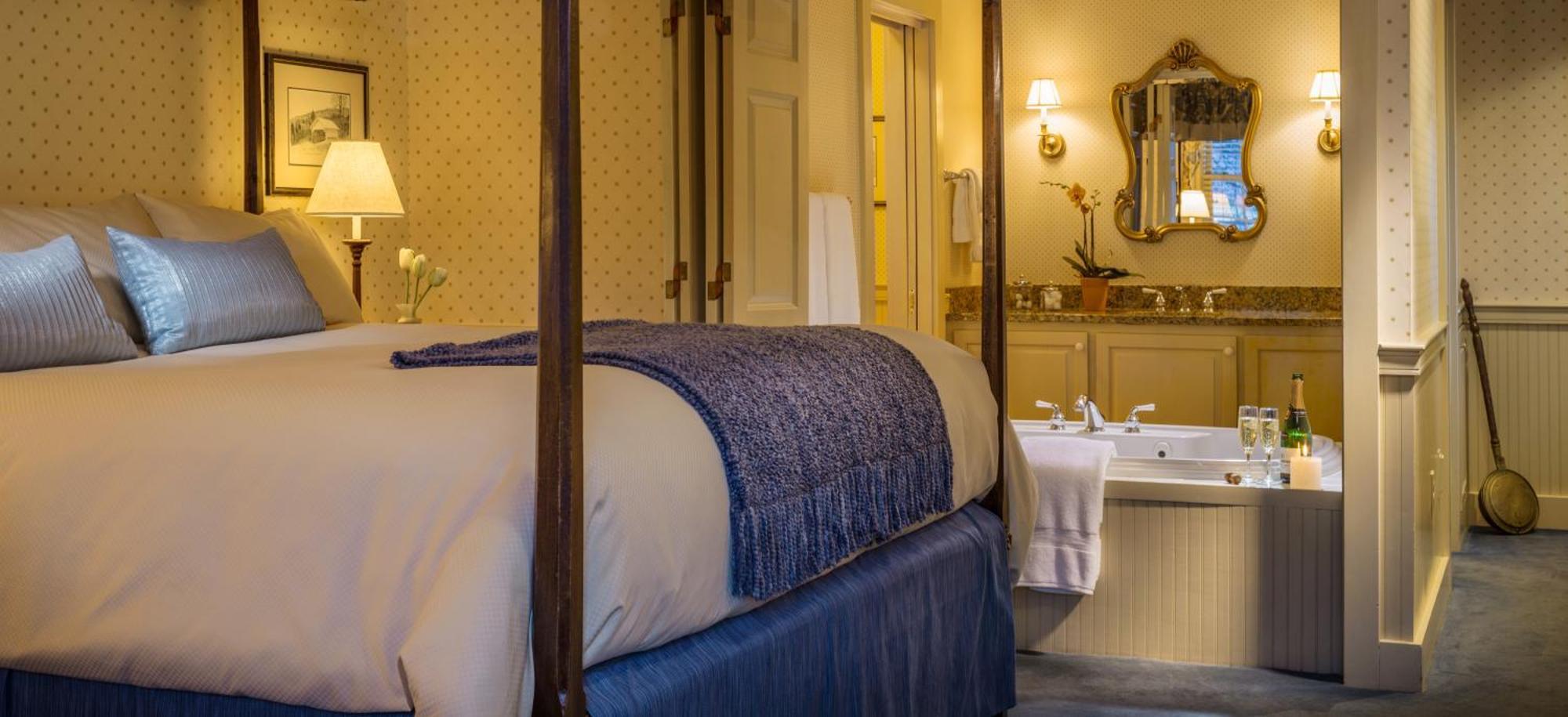Luxury King Room