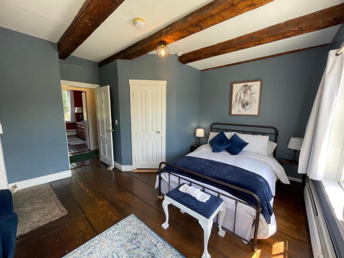 Double Room Mountain View