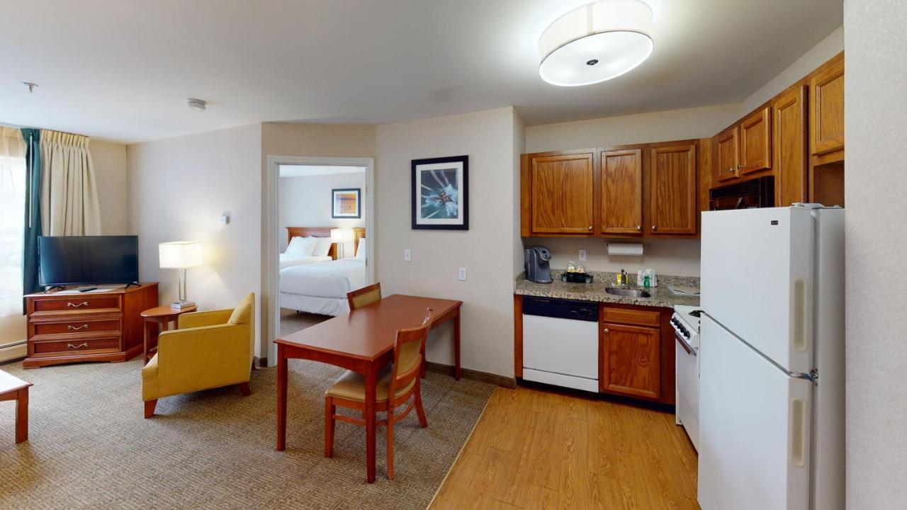 One-Bedroom Double Suite