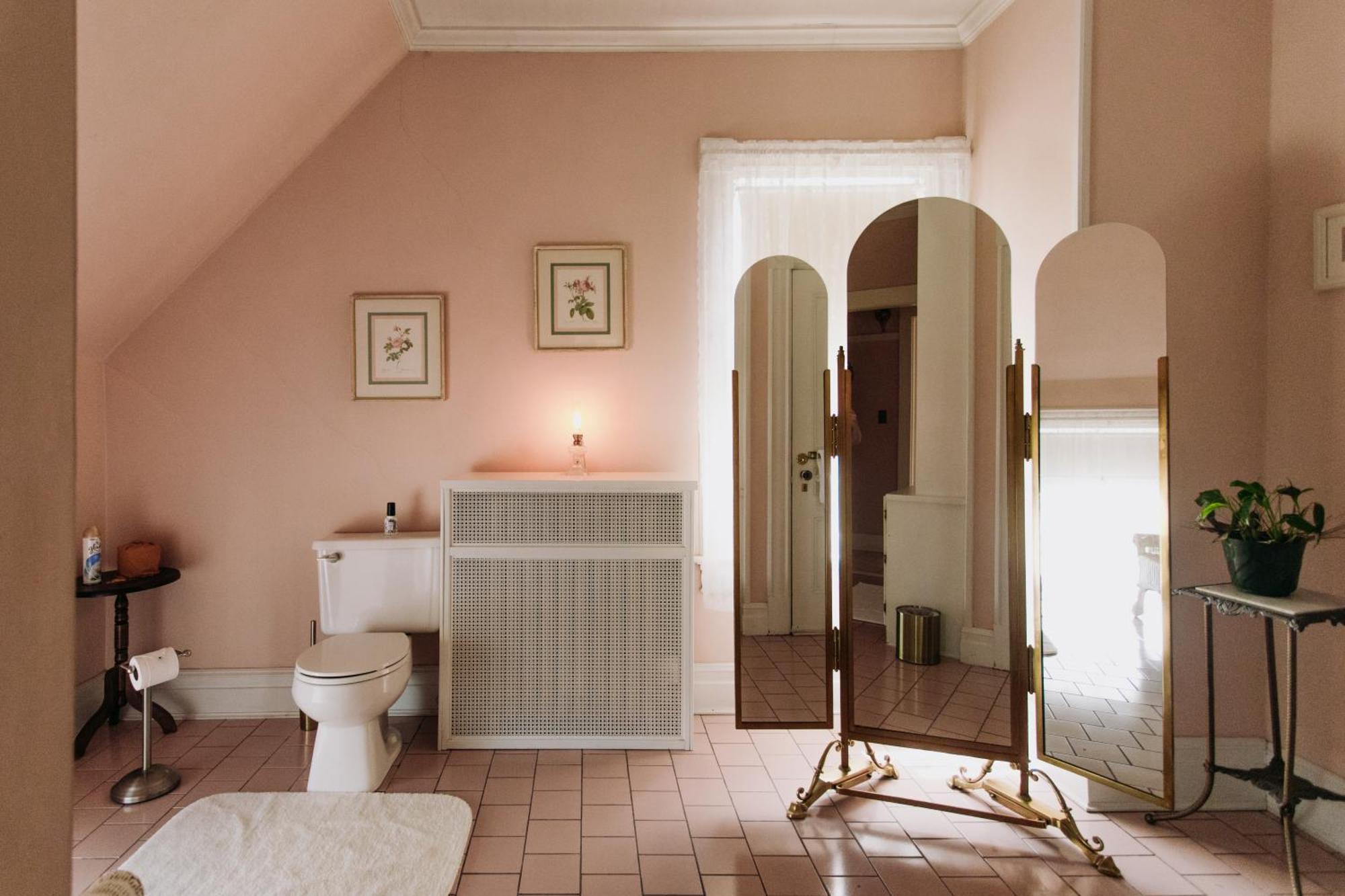 Double Room Private Bathroom