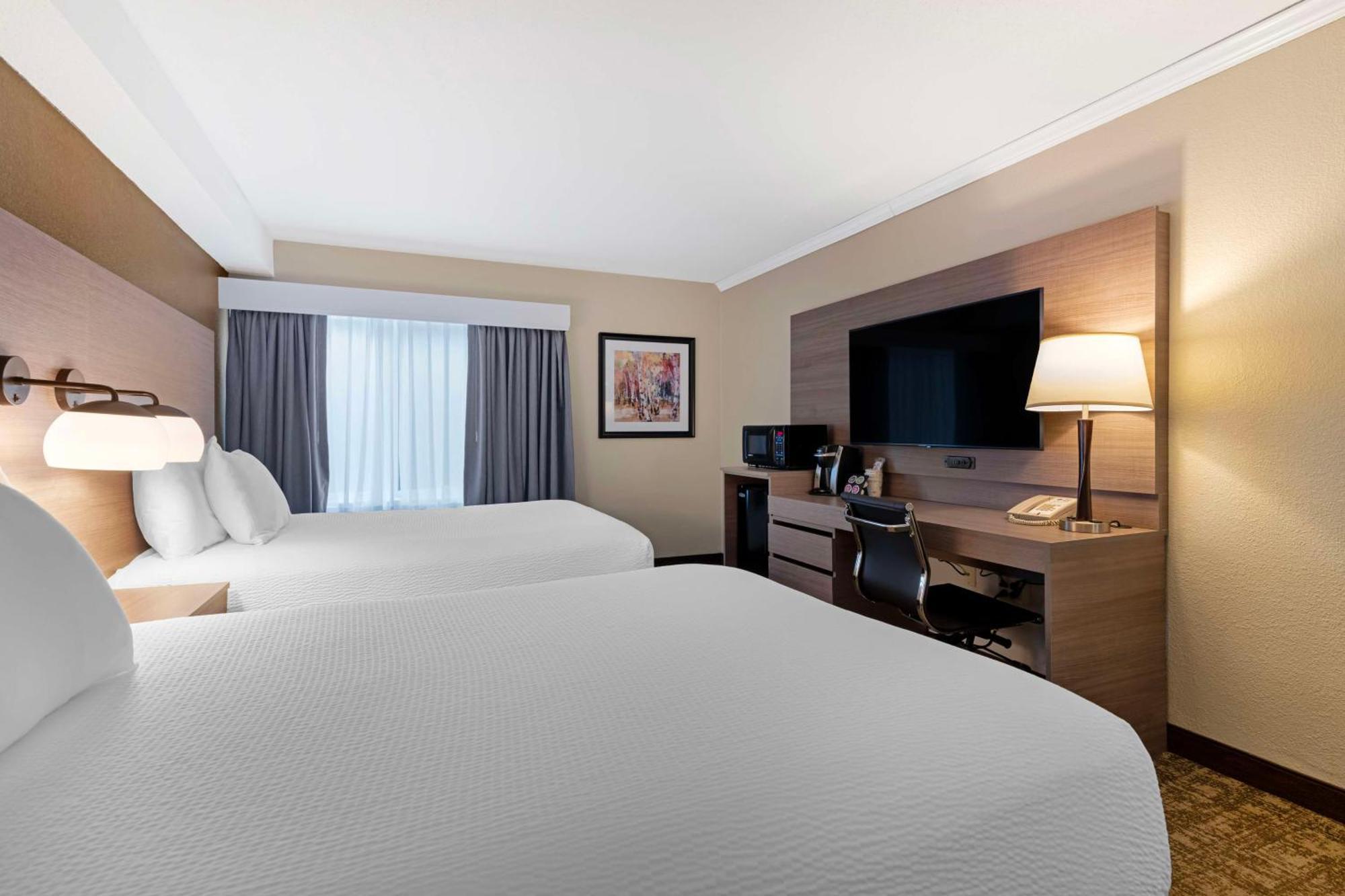 Double Room Two Double Beds Non-Smoking
