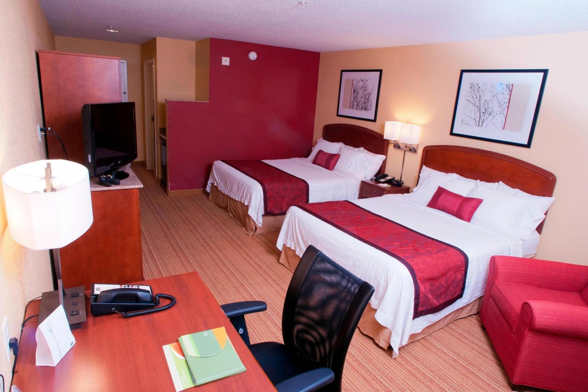 Queen Room Two Queen Beds