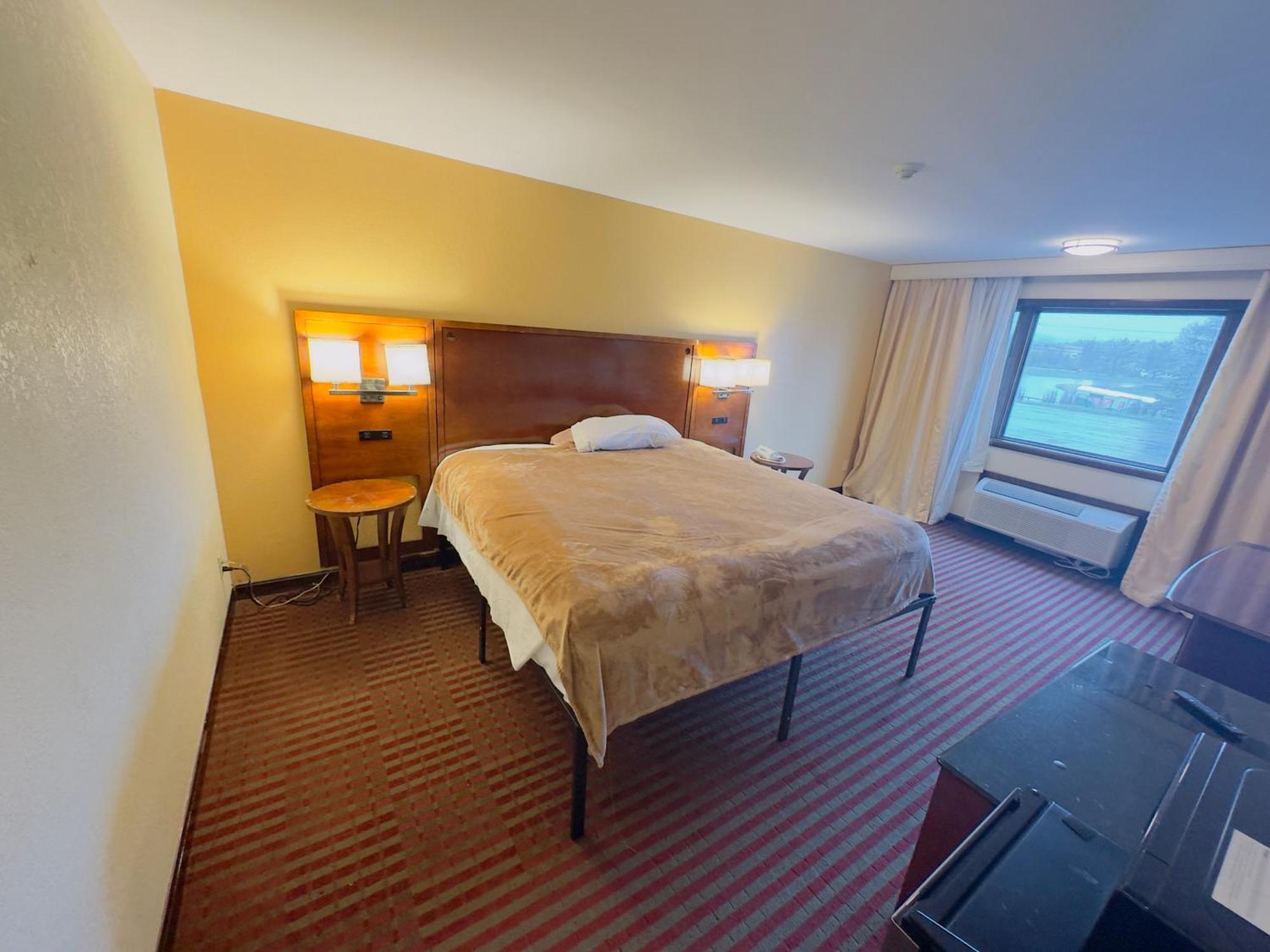 Double Room Private Bathroom