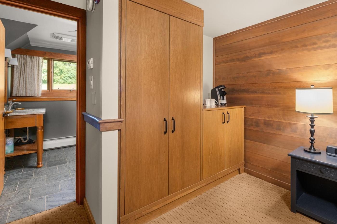 Hallstat Loft King