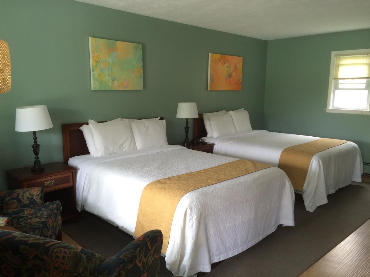 Deluxe Room,693778656:JPEG