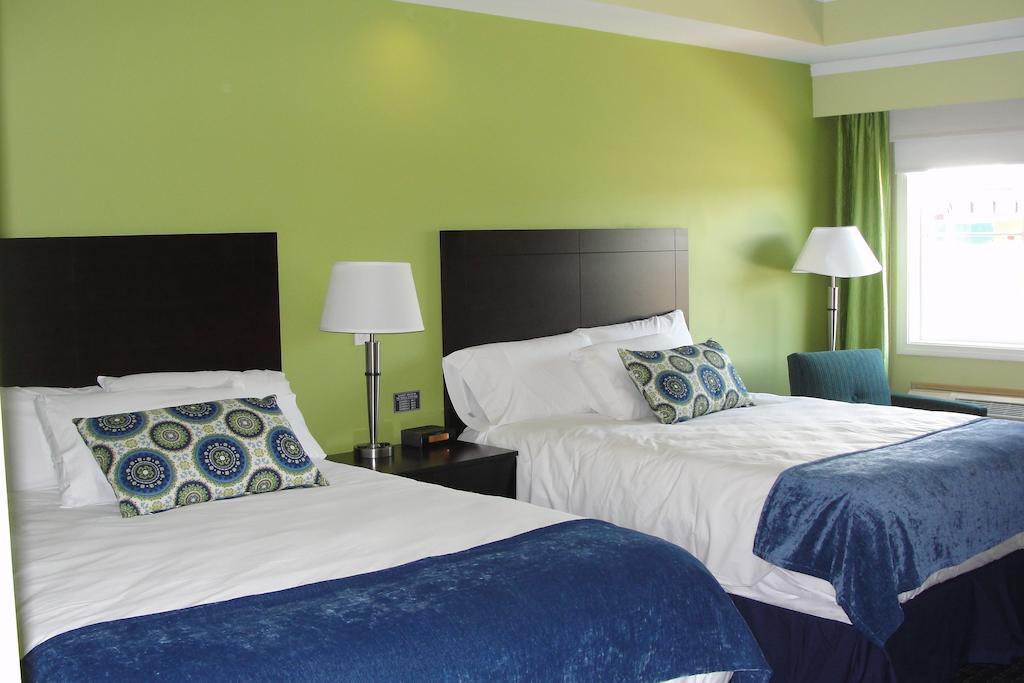 Queen Room with Two Queen Beds,72061553:JPEG