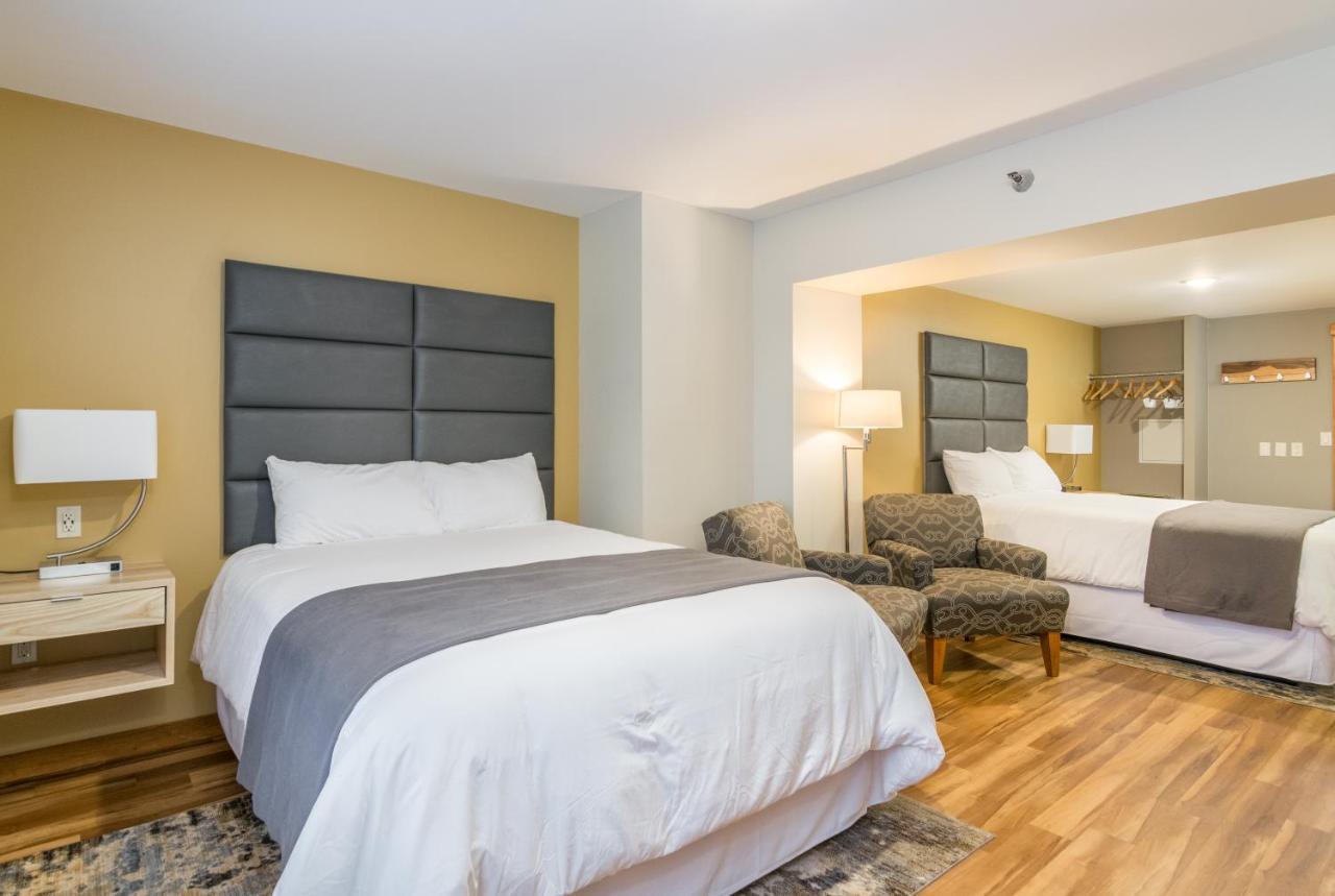 Two Queen Room Main Inn