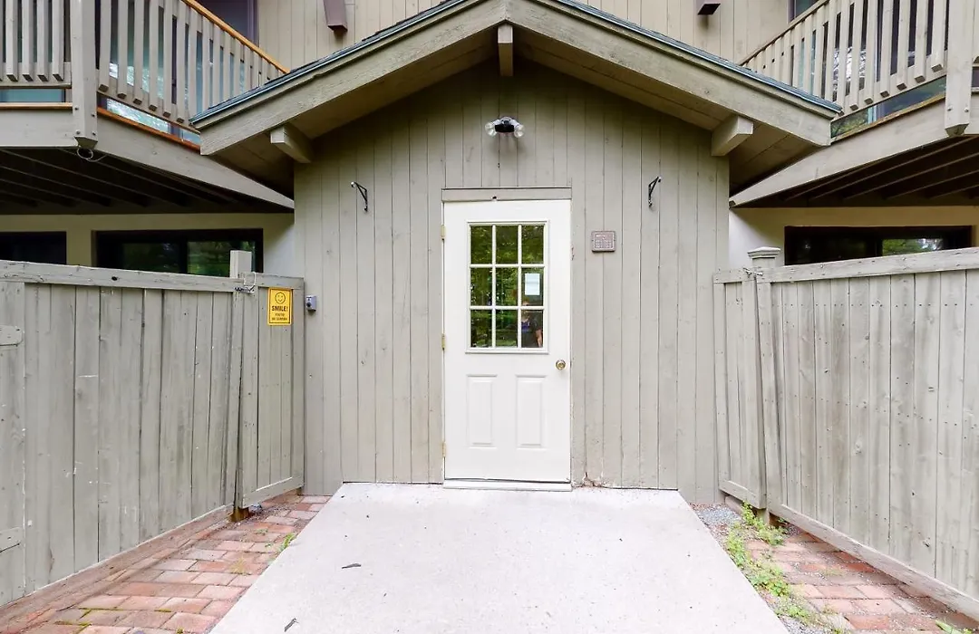 Bromley Mountain Condo Cd2-1