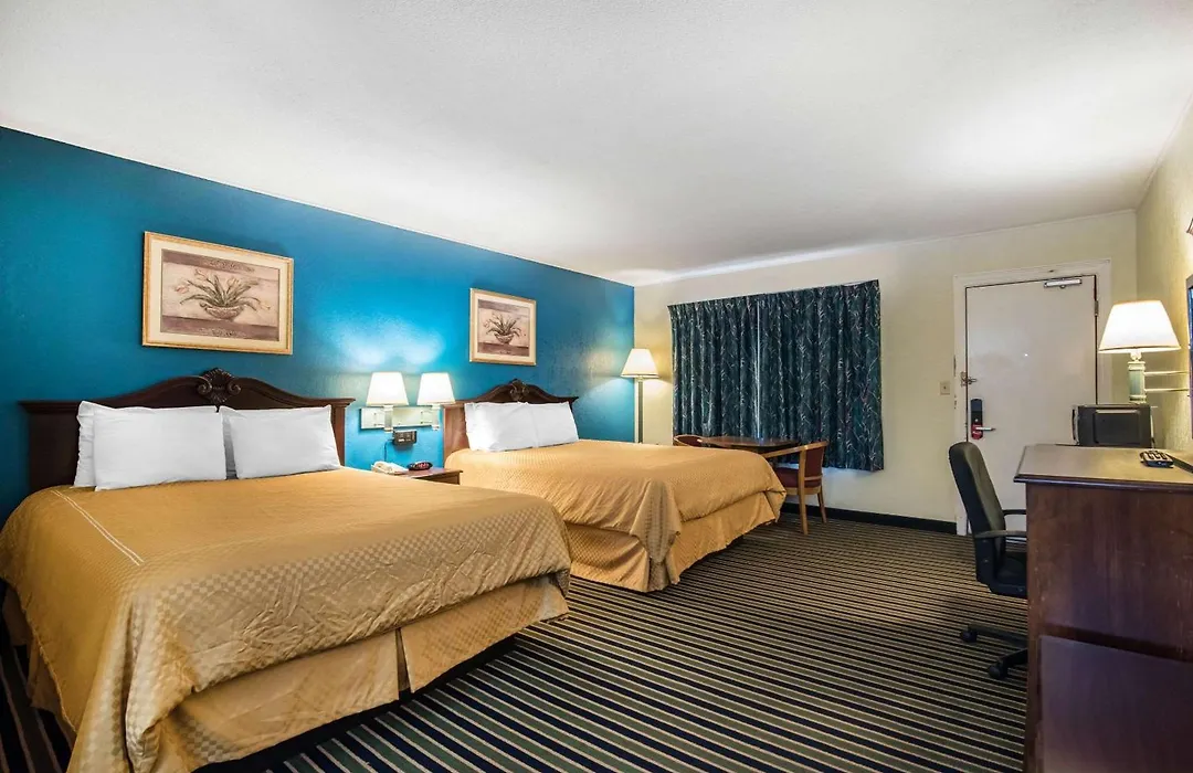 Econo Lodge Brattleboro South-1