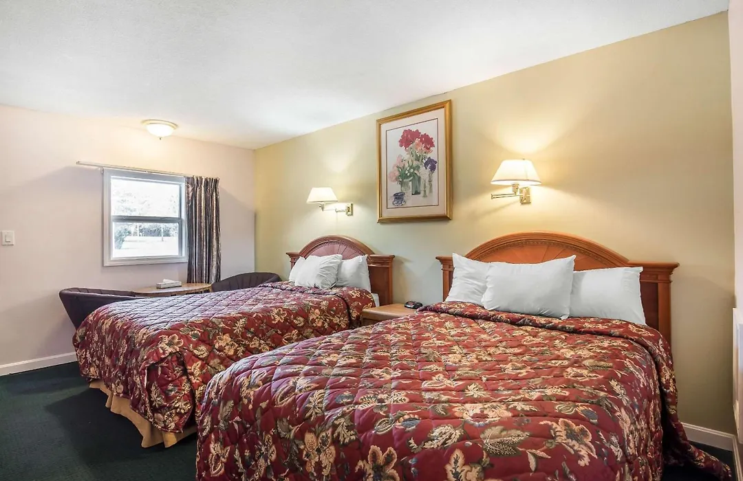 Rodeway Inn Bellows Falls-1