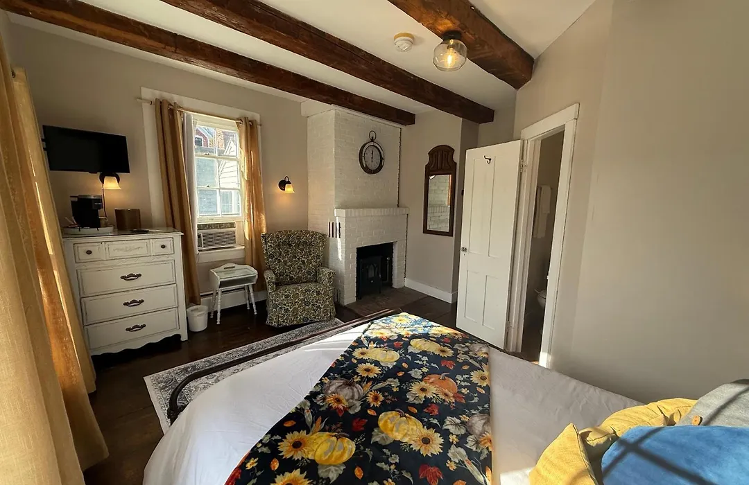Stone Hearth Inn And Eatery-1