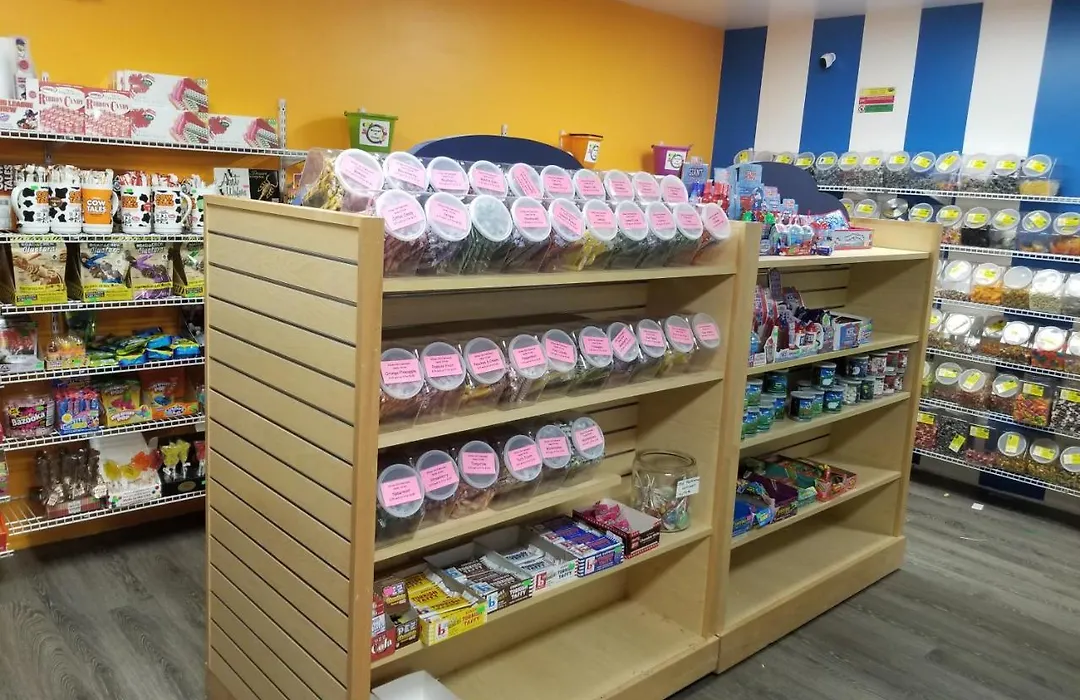 Middlebury Sweets Motel-1