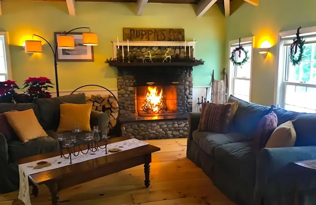 The Red Clover Inn-1