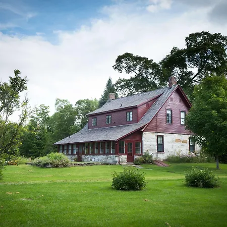 New Englander Inn Bennington-3