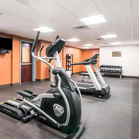 Comfort Inn & Suites Brattleboro I-91-3