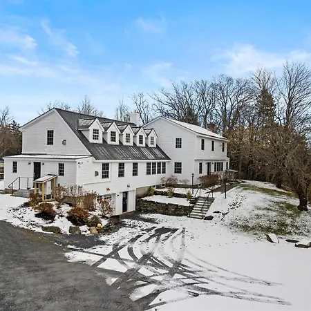 Brook Bound Inn-3