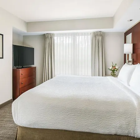 Residence Inn Burlington Colchester-3