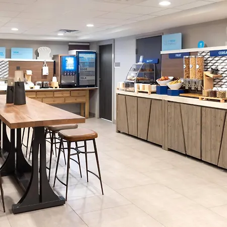 Holiday Inn Express South Burlington - Downtown By Ihg-2