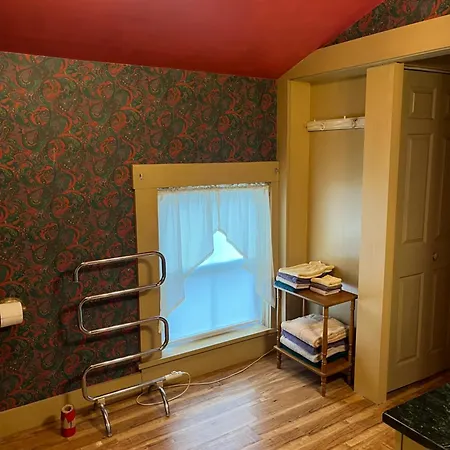 Antique Mansion B & B-2