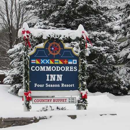 Commodores Inn-3