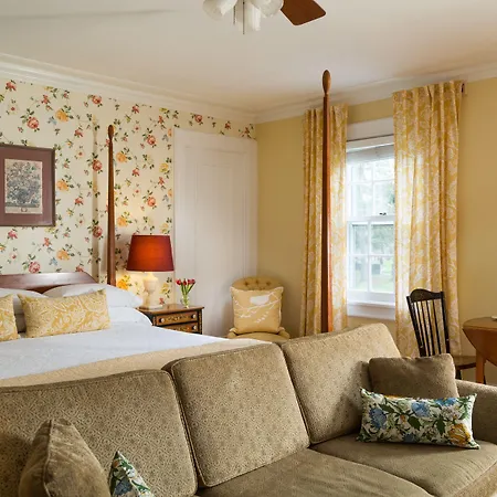 Four Chimneys Inn-3
