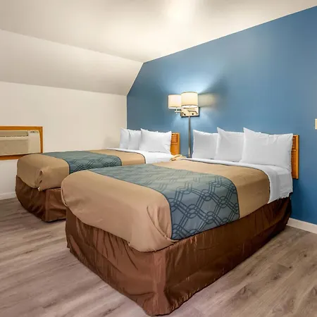 Econo Lodge Saint Albans-2