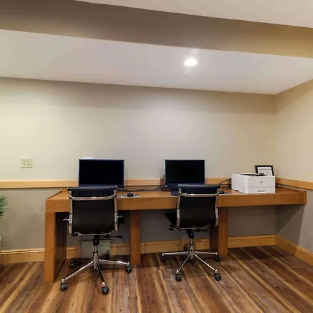 Best Western Plus Windjammer Inn & Conference Center-2