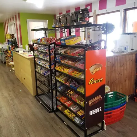 Middlebury Sweets Motel-3