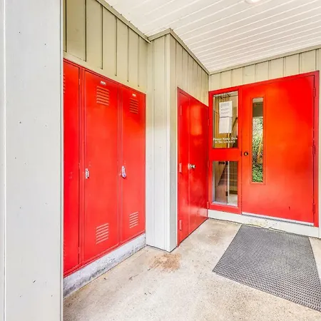 Sugarbush Ski In/Ski Out - 2 Bed 2 Bath Apartment In Warren-2