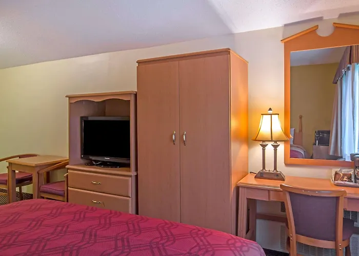 Econo Lodge Manchester