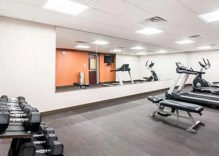 Comfort Inn & Suites Brattleboro I-91