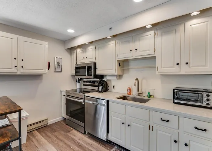 Bromley Mountain Condo Peru