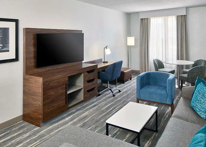Hampton Inn & Suites Saratoga Springs Downtown