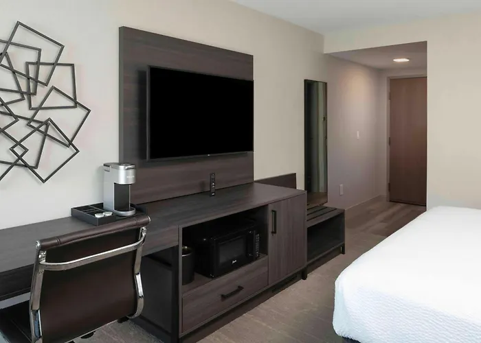 Holiday Inn Express St. Albans By Ihg