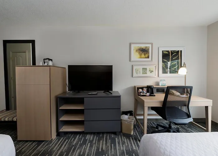 Country Inn & Suites By Radisson, Queensbury - Lake George , Ny
