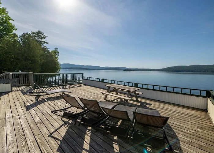 Depe Dene Lakeside Resort