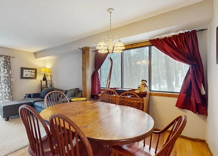 Grand Hollow Townhome Warren