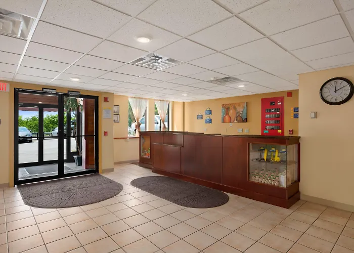 Days Inn By Wyndham Colchester Burlington
