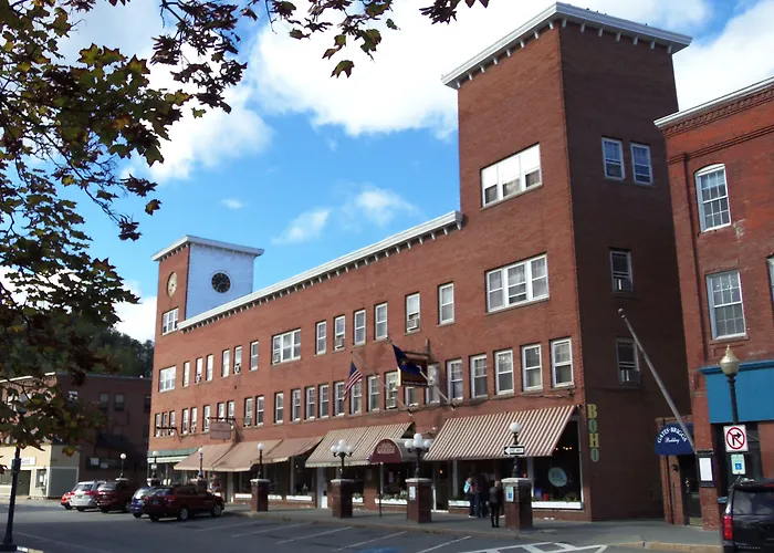 White River Junction Hotels