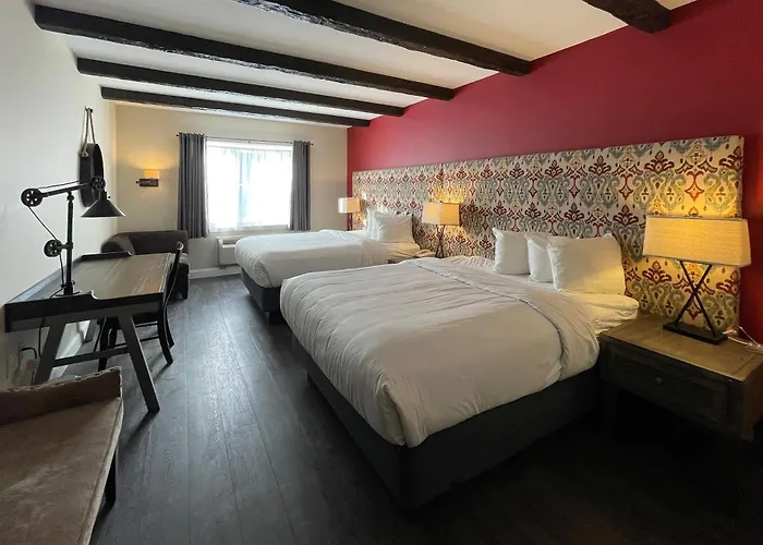 The Century House Latham - North Albany, An Ascend Collection Hotel