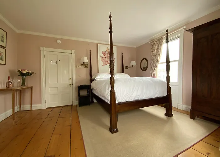Four Columns Inn Newfane