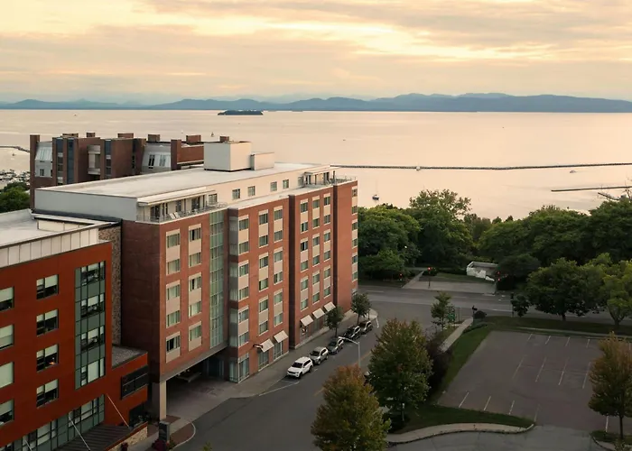 Courtyard Burlington Harbor